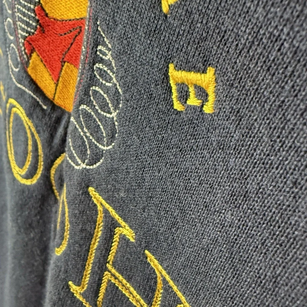 Disney Winnie the‎ Pooh Embroidered Sweatshirt Made In USA Adult Medium Catalog - Picture 4 of 7